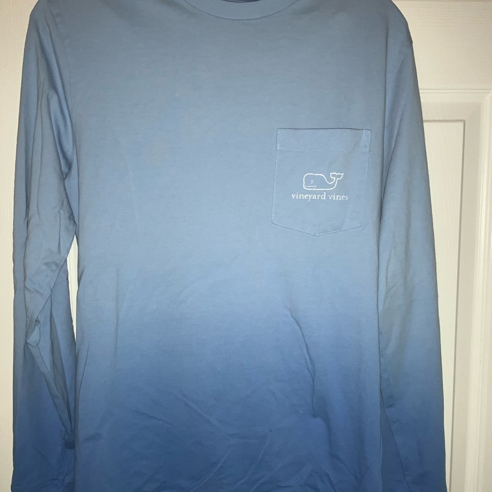 Never worn vineyard Vines women’s T-shirt
